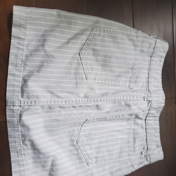 Forever21 skirt size small - Picture 3 of 3
